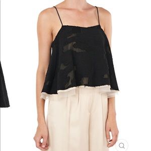 *NWT* AMUR Jillian Top